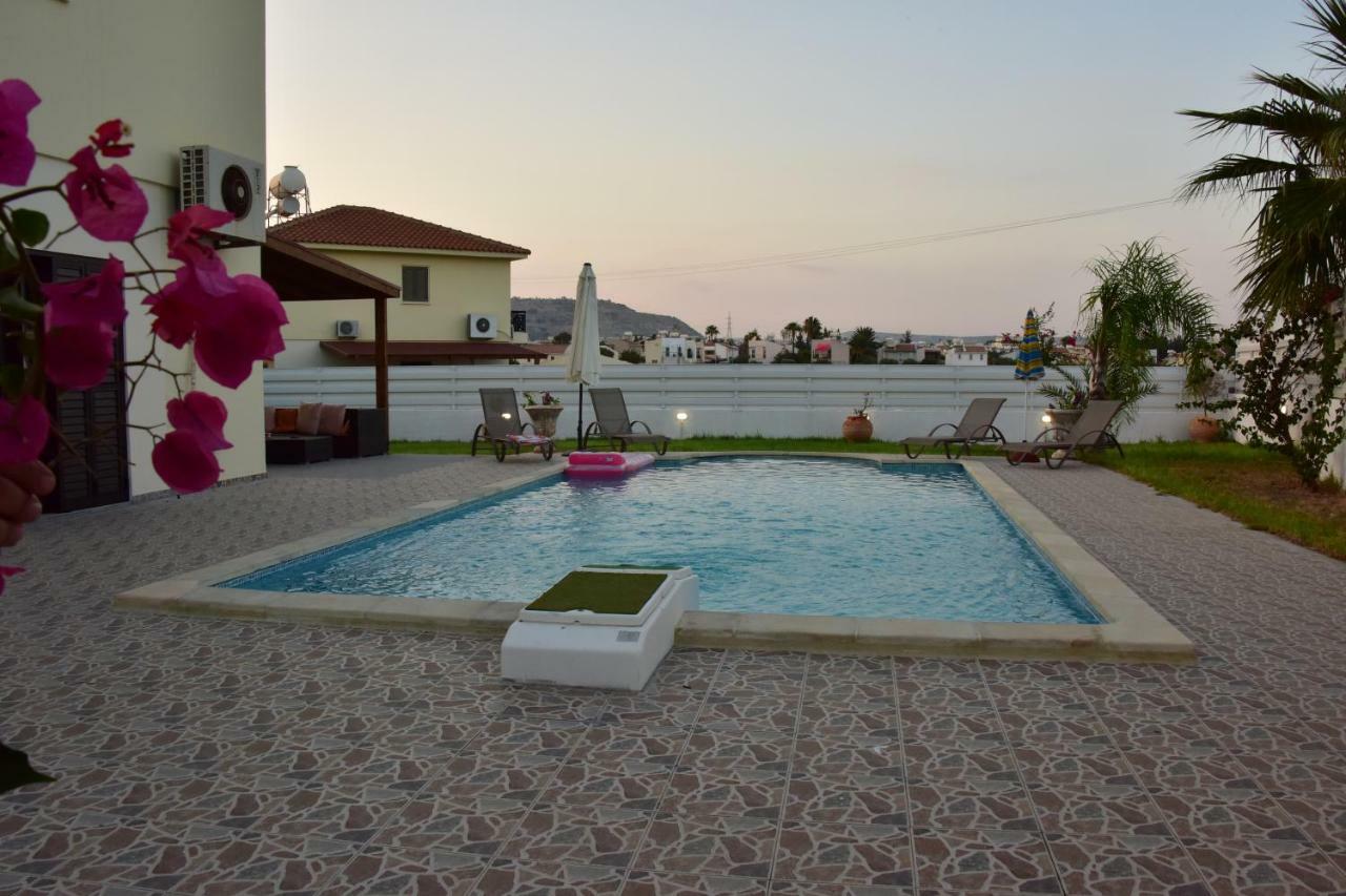 Limni Pool House Oroklini Exterior photo