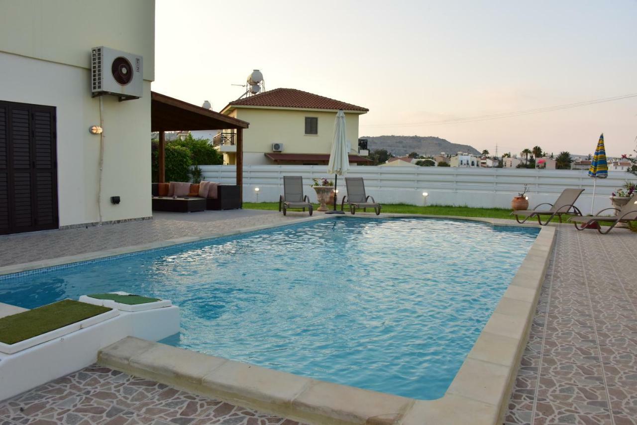 Limni Pool House Oroklini Exterior photo